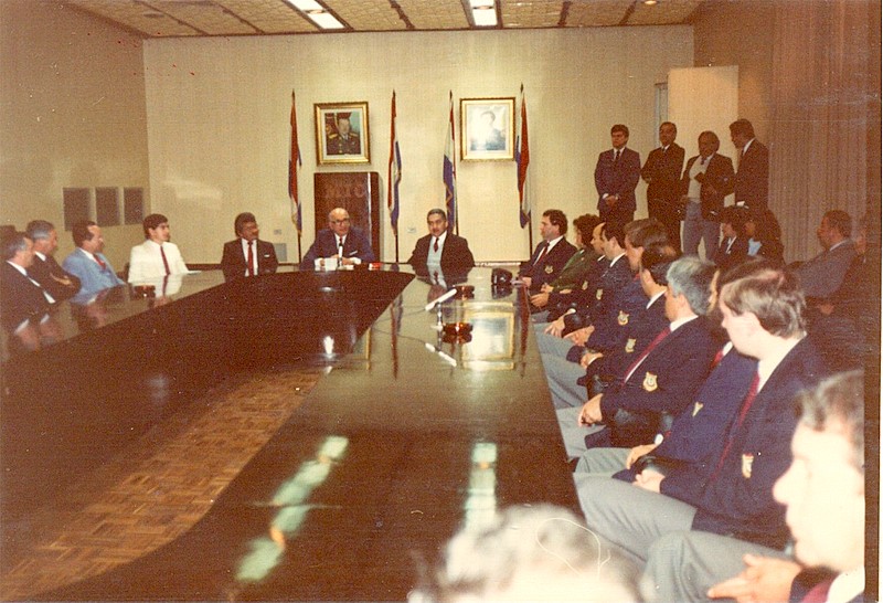 1988.08.05 paraguay Asuncin Ministro ugarte 2